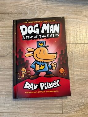 Dog Man A Tale of Two Kitties Hardcover First Printing 2021 Dav Pilkey
